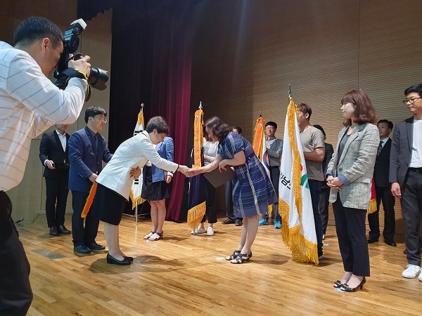 ▲완도교육지원청은 7일 ‘2018년도 국가기록관리 유공 행정안전부 장관 표창’을 수상했다.(사진제공=완도교육지원청)