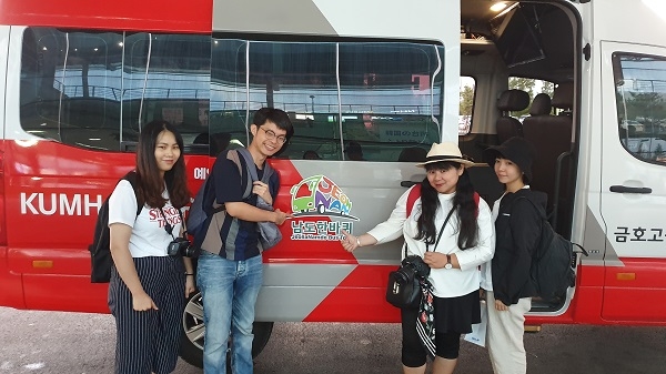 ▲전라남도가 무안국제공항 이용 외국인을 대상으로 ‘남도한바퀴’ 특별 여행상품 운영에 들어갔다.(사진제공=전라남도)