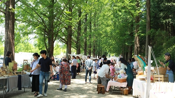 ▲‘소풍마켓’의 세 번째 장이 오는 7월 6일 토요일 메타세쿼이아랜드 인증센터(후문)에서 열린다.(사진제공=담양군)