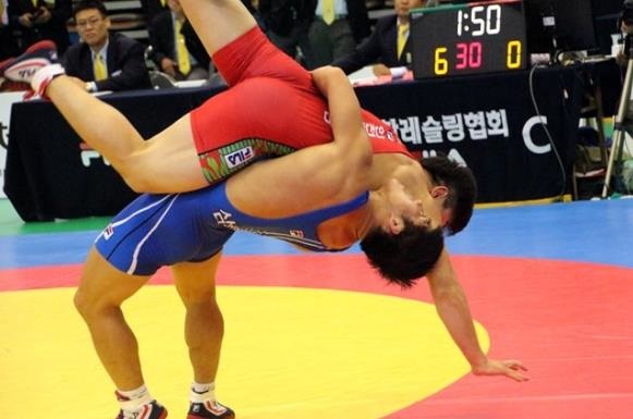 ▲오는 22일부터 27일까지 6일간 무안군 스포츠파크 실내체육관에서 ‘제47회 문화체육관광부 장관기 전국학생레슬링선수권대회 및 제43회 전국 대학 레슬링 선수권대회’가 열린다.(사진제공=무안군)
