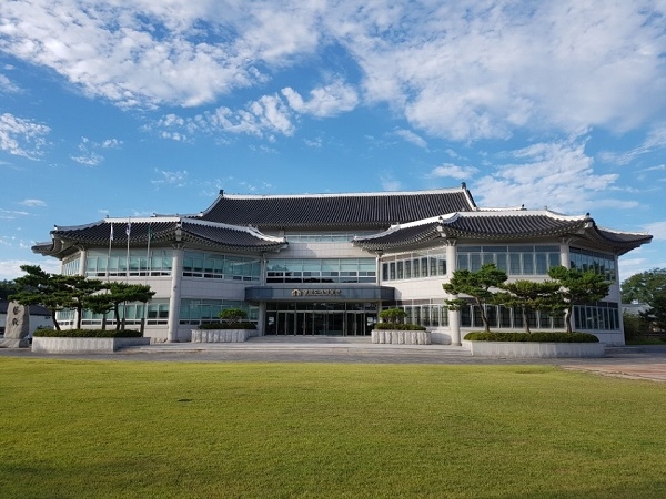▲영암도기박물관 전경