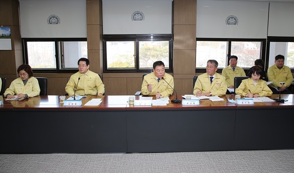 ▲무안군은 최근‘코로나19’의 확산을 방지하기 위해 중국인 유학생 관리계획 간담회를 가졌다.(사진제공=무안군)