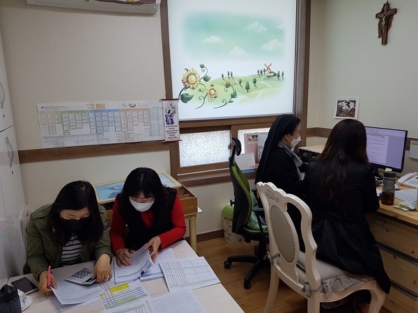 ▲화순교육지원청은 관내 사립유치원을 대상으로 K-에듀파인 회계시스템 현장 맞춤형 집중 컨설팅을 실시했다.(사진제공=화순교육지원청)