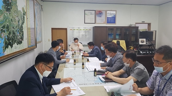 ▲영광군은 지난 3일과 4일 홍석봉 부군수 주재로 ‘2020년도 외부평가 추진상황 보고회’를 개최했다.(사진제공=영광군)