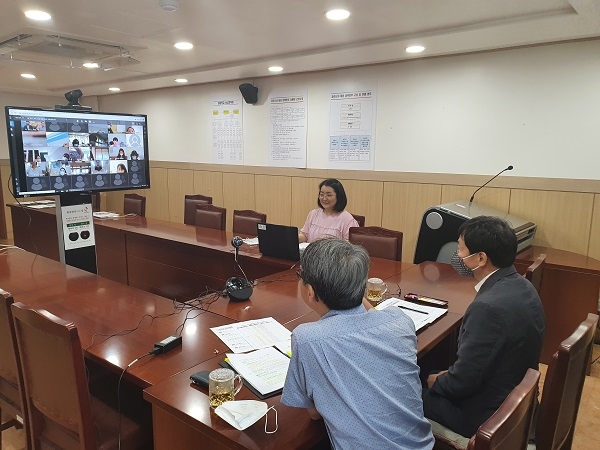 ▲화순교육지원청은 관내 초등 돌봄전담사 23명을 대상 으로비대면 영상 연수를 실시했다.(사진제공=화순교육지원청)