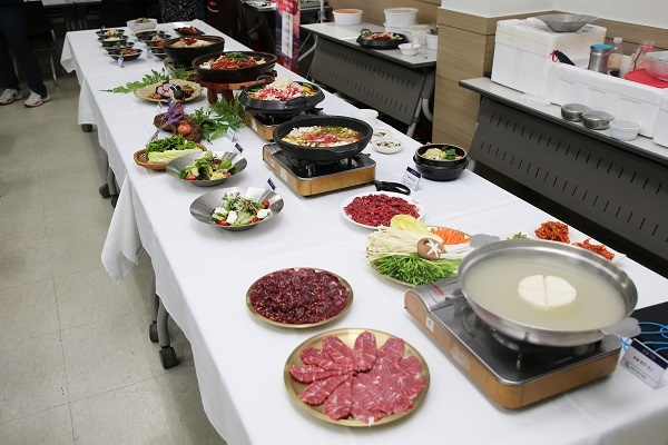 ▲무안군은 지난 5일 무안맛집 육성 컨설팅 평가회를 가졌다.(사진제공=무안군)