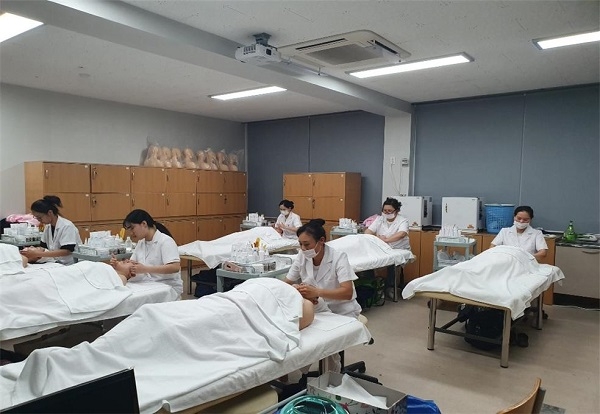 ▲테라피 피부관리사 양성(사진제공=장흥군)