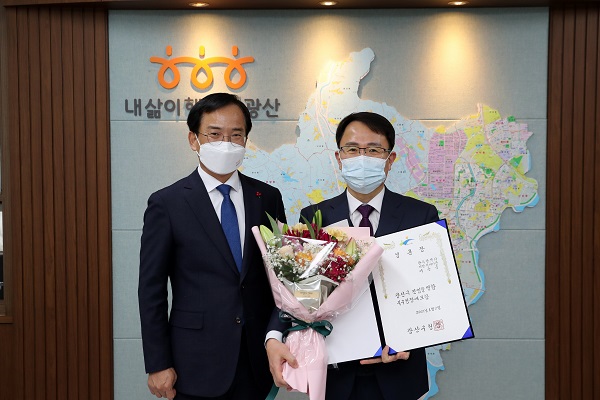 ▲이돈국 부이사관이 4일 광산구 부구청장에 취임했다.(사진제공=광산구)