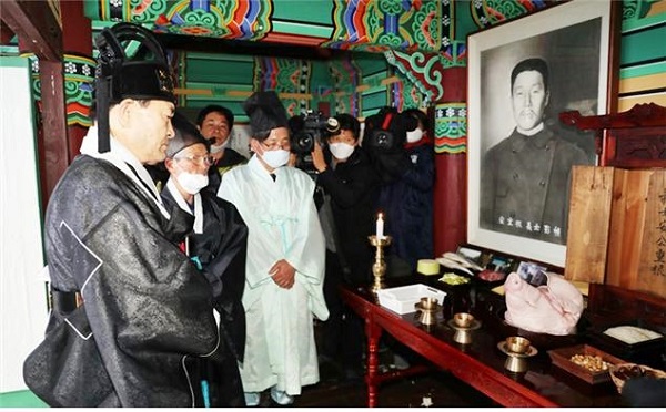 ▲장흥군은 안중근 의사 순국 111주기를 맞아 온라인 추모 분향소를 운영한다.(사진제공=장흥군)