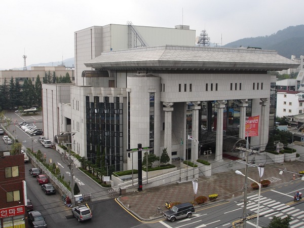 ▲순천 문화예술회관 전경(사진제공=순천시)