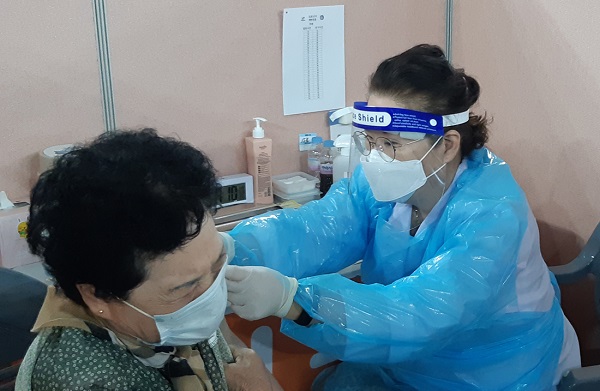 ▲고흥군은 5월부터 코로나19 예방접종 AZ백신 사전예약을 시행한다.(사진제공=고흥군)