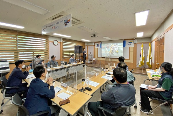 ▲장흥군은 지난 15일 민관 수도사업자 안전·청렴 결의대회를 가졌다.(사진제공=장흥군)