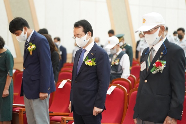 ▲목포시가 25일 목포수산물유통센터 대강당에서 제71주년 기념식을 개최했다.(사진제공=목포시)