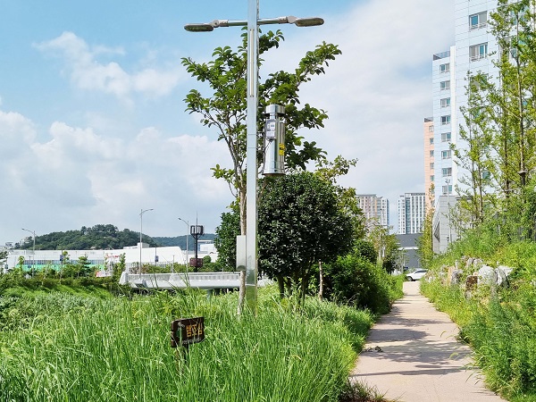 ▲친환경 포충기(사진제공=무안군)