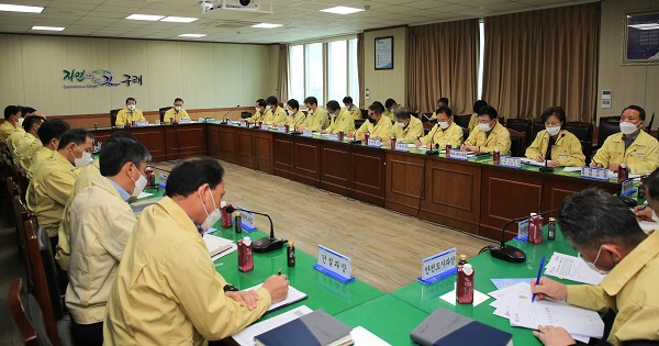 ▲이광동 부군수는 17일 실과장 정책토론회를 개최했다.(사진제공=구례군)