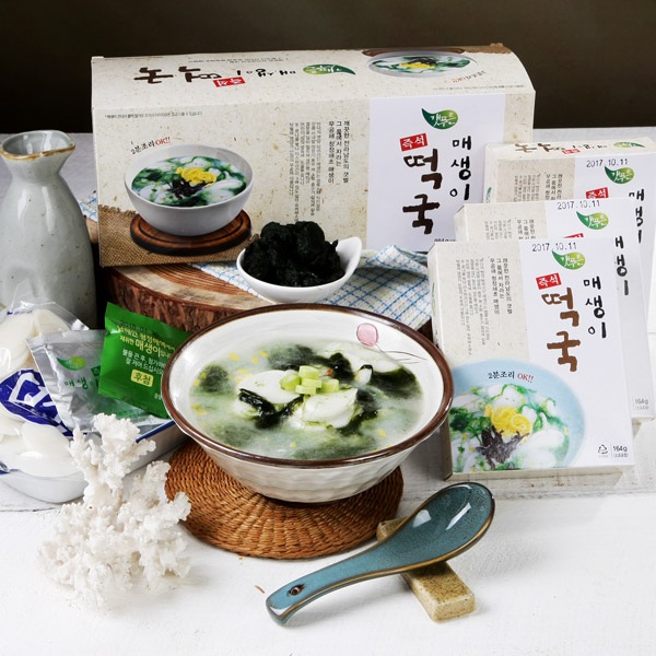 ▲갯푸른 전라도 매생이 떡국(사진제공=강진군)
