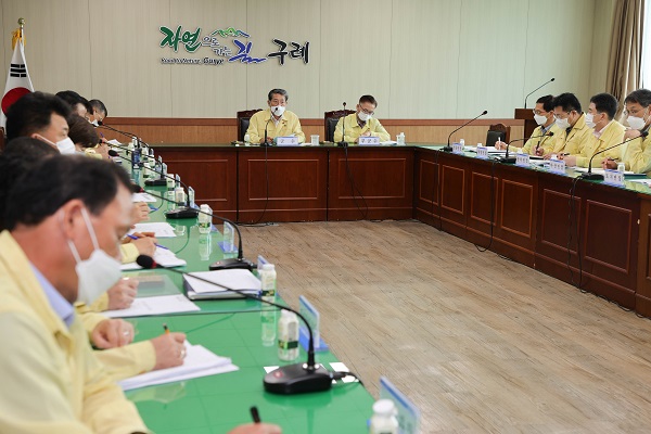 ▲김순호 구례군수는 13일 실과장 정책토론회를 개최했다.(사진제공=구례군)