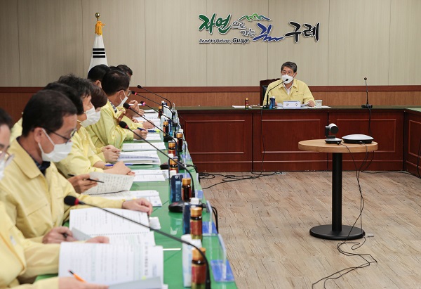 ▲김순호 구례군수는 25일 실과장 정책토론회를 개최했다.(사진제공=구례군)