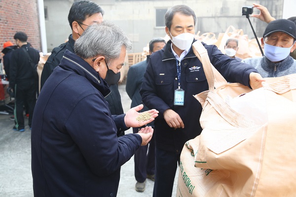 ▲곡성군은 2021년산 공공비축미곡 건조벼 매입을 실시하고 있다.(사진제공=곡성군)