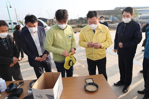 ▲무안군은 오는 12일부터 2021년산 공공비축미곡을 매입한다.(사진제공=무안군)