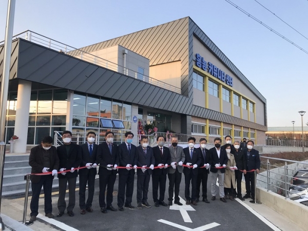 ▲영광군은 지난 16일 홍농읍 농촌중심지 활성화사업 준공식을 가졌다.(사진제공=영광군)