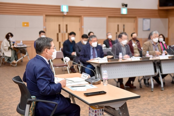 ▲여수시는 19일 ‘여수 개항 100주년’ 기념사업 실행계획 수립용역 최종보고회를 개최했다.(사진제공=여수시)