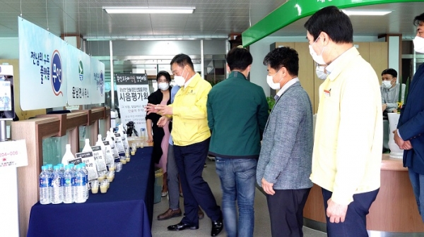 ▲무안군은 무안고구마의 명성을 회복하고 가공분야의 명인 발굴을 위해 무안고구마 단술 경연대회를 개최했다.(사진제공=무안군)