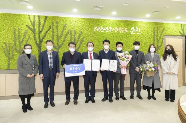 ▲순천시가 2021년 위기관리 업무 유공 행정안전부 장관 표창, 옥외광고업무 유공 전라남도지사 표창, 건축행정 평가 국토교통부 장관상을 수상했다.(사진제공=순천시)