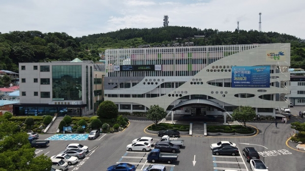 ▲완도군청 전경(사진제공=완도군)