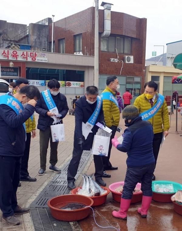 ▲장흥군은 설을 맞아 수산물 원산지 특별 단속을 실시한다.(사진제공=장흥군)