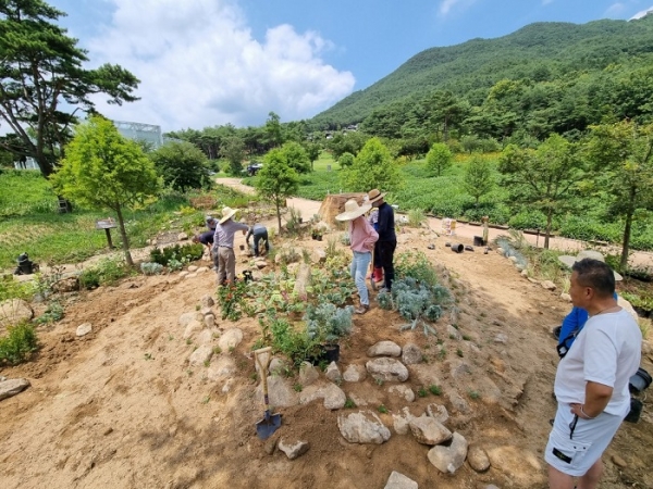 ▲구례군은 정원관리사 양성교육 기초반 교육생을 모집한다.(사진제공=구례군)