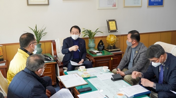 ▲목포시가 3월 개학을 앞두고 코로나19 선제적 대응체계 구축에 총력을 기울이고 있다.(사진제공=목포시)