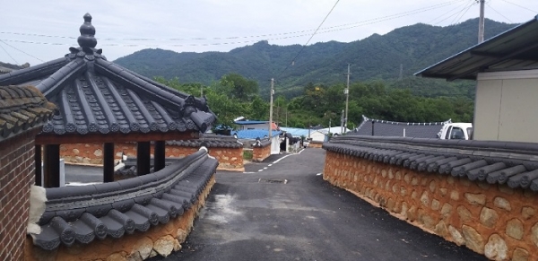 ▲벌교읍 마동마을 담장및 마을 안길 정비공사 완료 모습(사진제공=보성군)