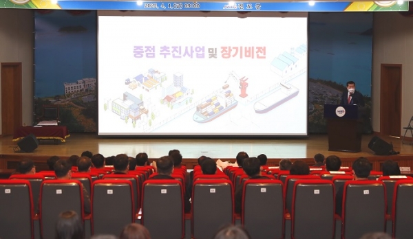 ▲진도군이 1일 4월 정례 조회를 개최했다.(사진제공=진도군)