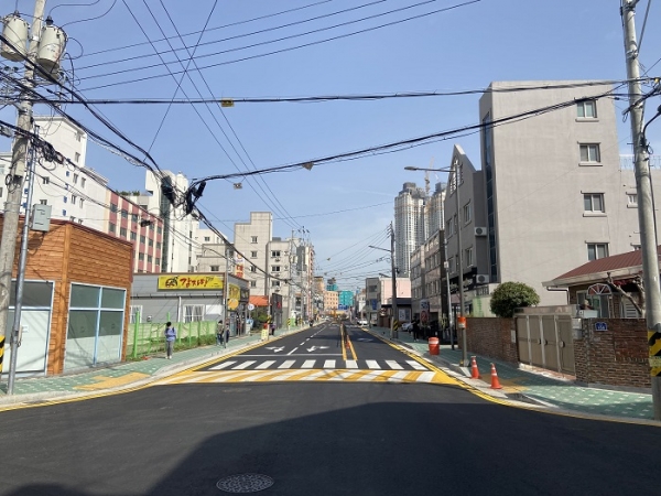▲목포시가 버스터미널 앞 메디타워~구)원조이동갈비 구간의 교통환경 개선을 완료했다.(사진제공=목포시)