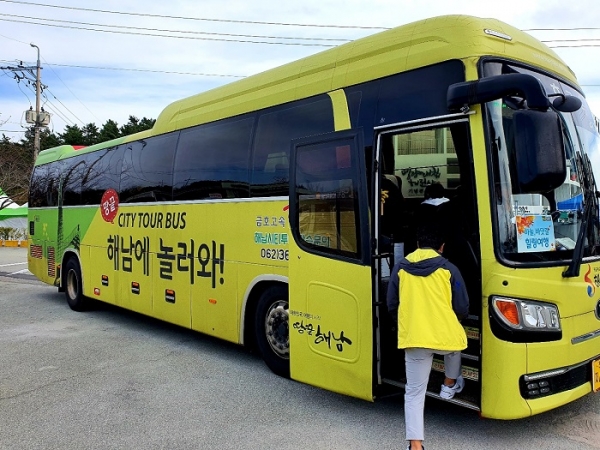 ▲해남시티투어버스가 6일부터 정식으로 운행을 시작한다.(사진제공=해남군)