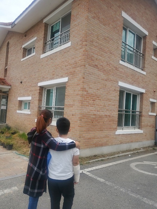 ▲군동면 대상 가정이 행복울타리 무료 임대 주택에 입주를 앞두고 있다.(사진제공=강진군)