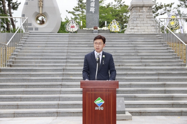 6일 거행된 ‘제67회 현충일 추념식’에서 김철우 보성군수가 추념사를 하고 있다 .(사진제공=보성군)