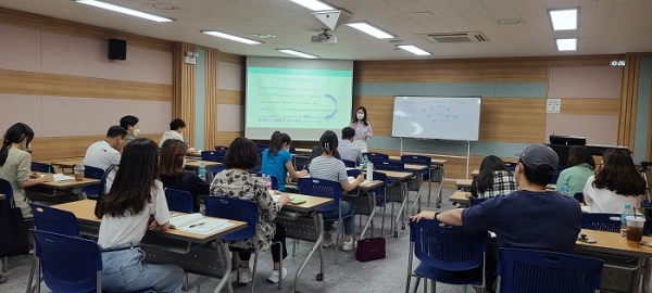 ▲전라남도교육청이 2022년 기초수해력 교육 기본·심화 과정 직무연수를 운영한다.(사진제공=전라남도교육청)