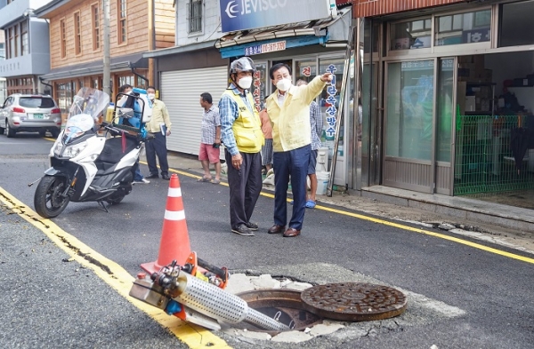 ▲목포시 만호동 일원이 지난 13~14일 해수면 상승(14일 최고 5.33m)으로 인해 해수 침수가 발생했다.(사진제공=목포시)