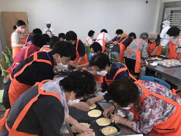 ▲목포시치매안심센터가 보건복지부의 ‘2022년 치매안심마을 우수사례 확산 공모사업’에 선정됐다.(사진제공=목포시)