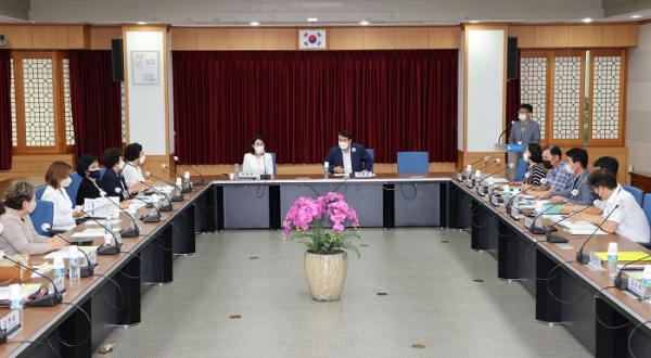 ▲광주시교육청이 지난 16일 여성경제인협회와 상생협력 간담회’를 개최했다.(사진제공=광주광역시교육청)