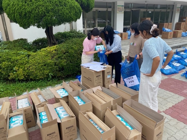 ▲목포시가 코로나19 집단감염 위험이 높은 감염취약시설의 시설종사자에 대한 예방활동 강화에 나섰다.(사진제공=목포시)