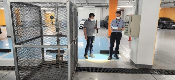 ▲전라남도는 안전감찰 중단기 계획을 세워 집중호우에 따른 산사태와 붕괴사고, 산업단지 폭발사고에 대비한 집중감찰에 나선다.(사진제공=전라남도)
