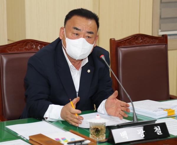 ▲장흥군의회 백광철 의원은 농업인 영농 편의 증진을 위한 ‘장흥군 농업기계 임대사업 운영 조례안’을 대표발의 했다.(사진=장흥군의회)