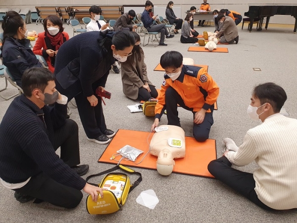 ▲전라남도는 도청 전 직원을 대상으로 심폐소생술 교육을 실시한다.(사진제공=전라남도)