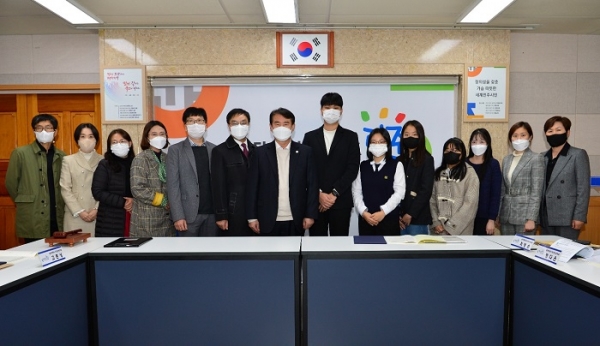 ▲광주시교육청이 지난 15일 광주광역시 학생인권위원회 위촉식을 진행했다.(사진제공=광주광역시교육청)