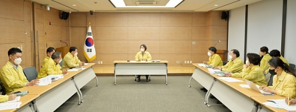 ▲서구는 17일 오전 긴급간부회의를 열고 가뭄비상대책추진단을 구성했다.(사진제공=서구)