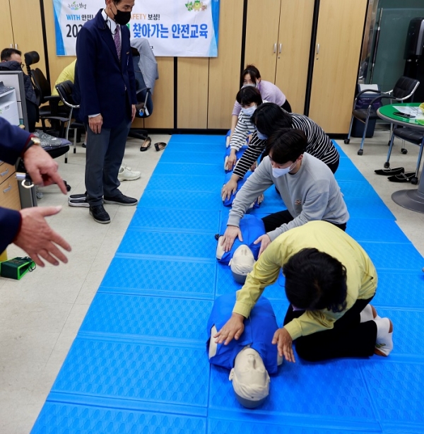 ▲보성군은 안전사고 대응역량 강화를 위해 전 직원을 대상으로 찾아가는 안전교육을 실시했다.(사진제공=보성군)