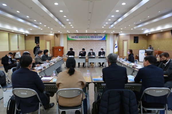 ▲완도군은 지난 1일 ‘제2회 해양바이오산업 육성위원회 회의 및 토론회’를 개최했다.(사진제공=완도군)